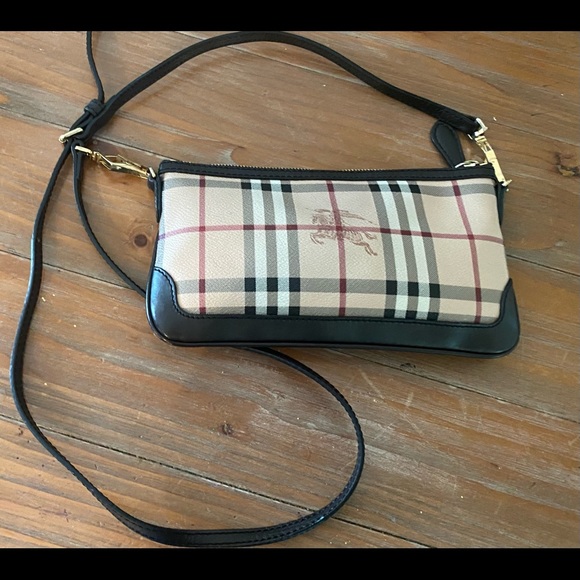 Burberry should purse - Picture 2 of 3